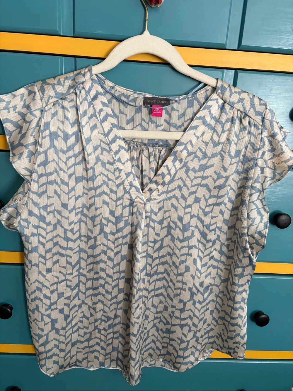 Vince Camuto Pleated Front Blouse petite XL
NEW W/O tags